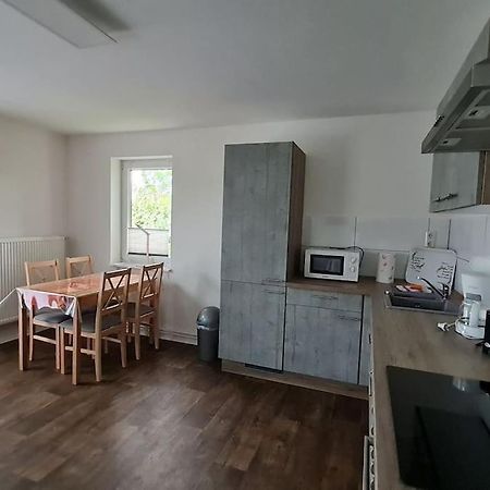 Komfortabele Ferienwohnung In Ruhiger Lage 萨斯尼茨 外观 照片